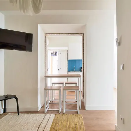 Alfama Village Apartmán *